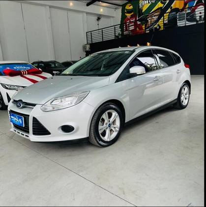 FORD FOCUS 1.6 SE 16V FLEX 4P MANUAL FORD FOCUS 1.6 SE 16V FLEX 4P MANUAL